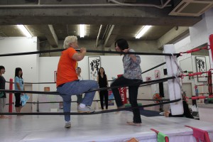 リングに入場する参加者の皆さん